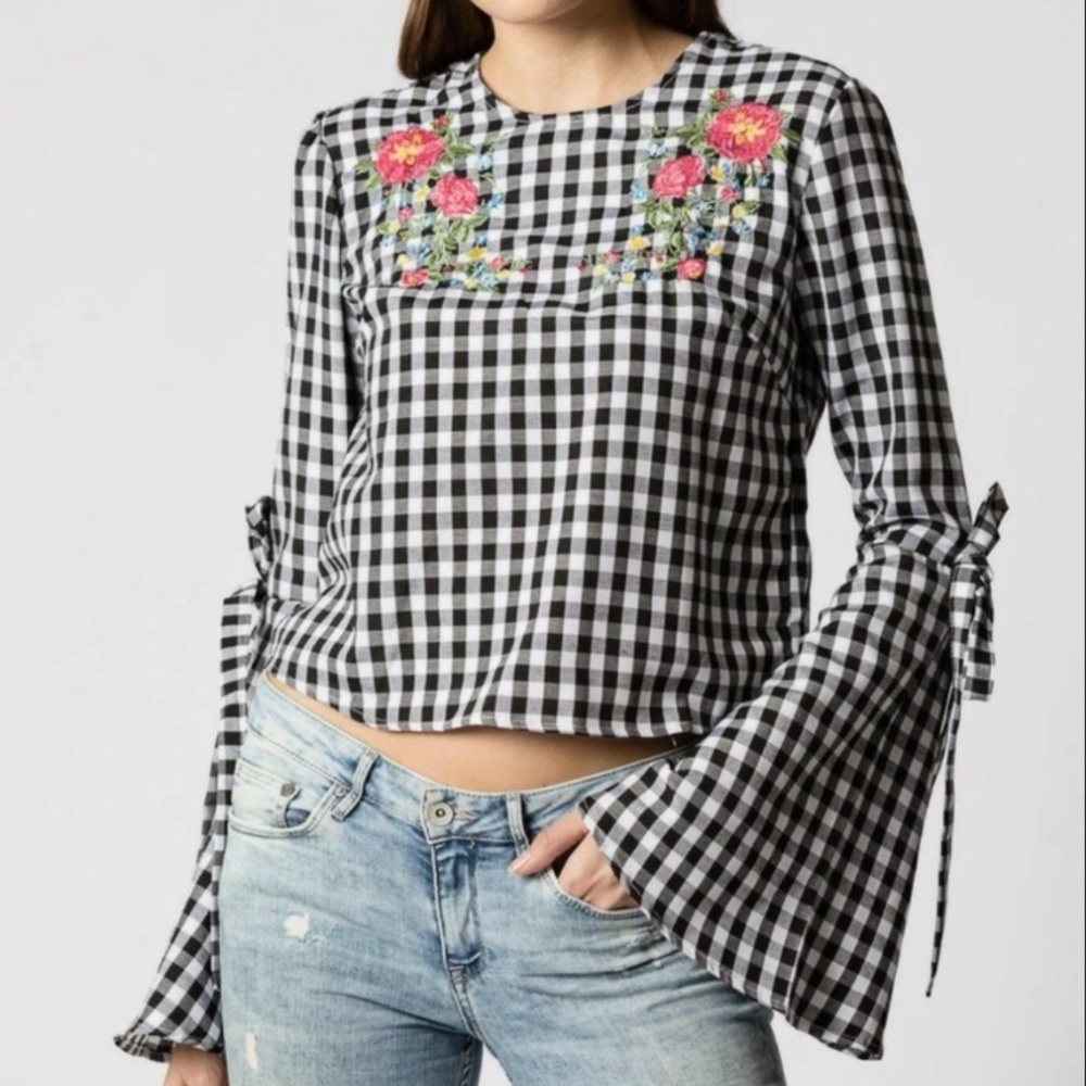 Haute Rogue gingham top. Black & white checked pattern, floral embroidery